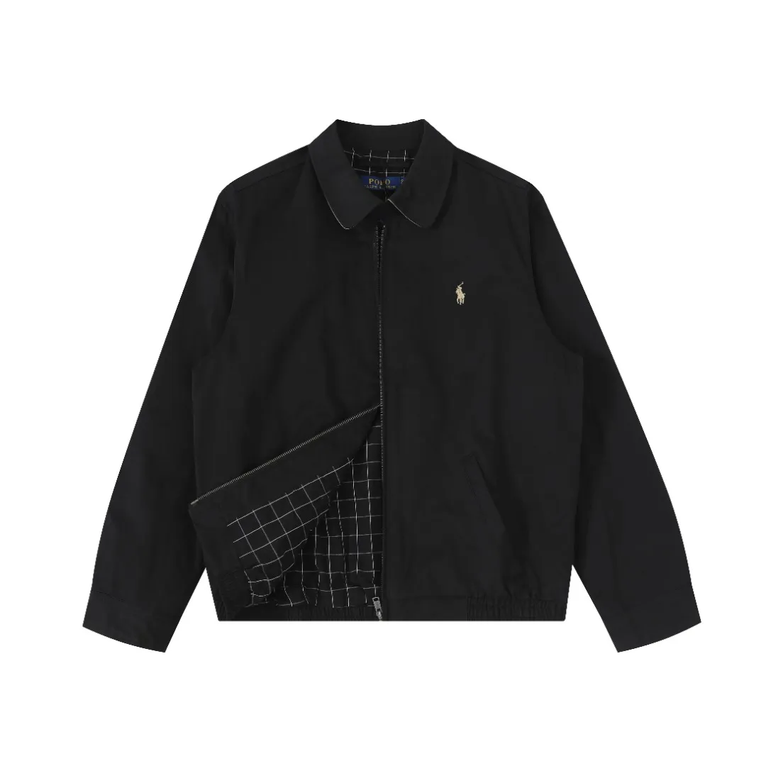 P350 Model No.: R08 Ralph Lauren/Ralph Lauren Classic Unisex Old Cadre Zipper Jacket Size #S/M/L/XL Color #Khaki Black Navy Recommended by many fashion bloggers, the Harrington jacket’s lapel zipper windproof design perfectly blends casual style with street trend elements, making it very suitable for neutral wear. The fabric texture of the jacket is excellent and comfortable to wear. It is a very versatile and trendy jacket. Original development, 100% pure cotton fabric, exquisite embroidery, evergreen style for all seasons, feel free to buy it, retro will never go out of style!  Reference# Length: 68/70/72/74 Bust: 128/132/136/140 Shoulder Width: 52/53/54/55